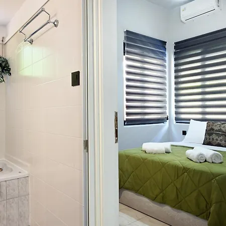 펜션 El Dorado Corner With Hot Tub *