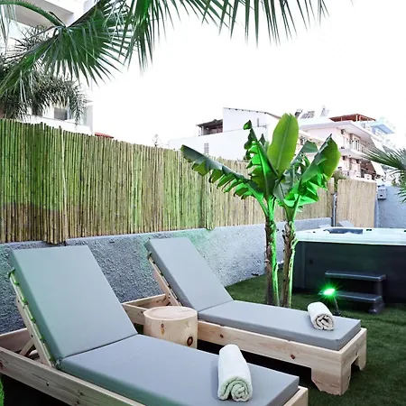 El Dorado Corner With Hot Tub 하니아