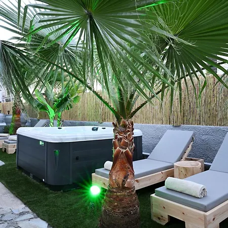 El Dorado Corner With Hot Tub Nyaraló Hriszí Aktí Haniá